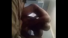 播放 三合会他妈的