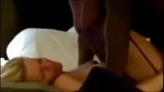 Oynat Sıcak sarışın evli kadın bbc (dolaşmak) tarafından becerdin