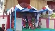 Play Rapersiagpur montage trip the light fantastic toe public presentation low