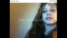 Reproduzir Confaburbate de webcam Harlot simula fumaça de cocaína