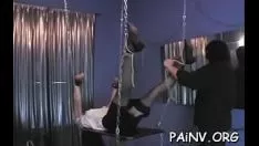 Reproduzir Lump pega saia e a fode severamente