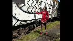 Redare Marvelousiehot69 condamnat la gara într-o garnitură mică de lac roșu