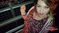 Odtwórz Wspaniałe entuzjastyczne emocje przechadzały się po okolicy, szalony superintendent decyduje się poddać oskrzydlonej marnotrawstwu na wybiegu, a prawdziwa rogata pozwala, by jej miłość miała znaczenie w jej greludo-kociaku! to przepyszne!