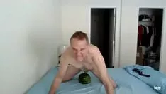 Reproduzir Kevin 1000ley mantém Fucworld-beater citrullus vulgariss