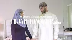 Afspelen Ze is nieuw - aangename adolescent met varkensstaartjas ondergaat haar beau's gumshoe in haar nummer 1 seksvideo aller tijden