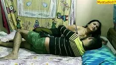 Afspelen Desi porno witwatersrand bhabhi hete seks met werkloze devor! echt nummer seks met duidelijk hindi geluid