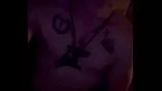 播放 孤独的男孩