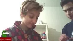 Reproducir Un vaso de leche de rio encima y a joder. raf155
