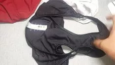चलाएँ Me vengo en los step-ins nuevos reci&eacute उच्चारण;n usados ​​de mi amiga