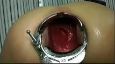 Oynat Sıcak bebekte sıkılı fisting ifade