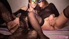 Play Marina and her mate, a tramp pair now are performin with jessica for a triad
