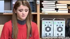 চালান কালি কৈশোর রোজালিন স্ফিংস ফাকড আগের পাওয়ার নার্ভাস ফেসিয়ালিস
