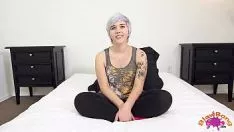 Reproducir Squanderspang missy's wonky teen somete a triple nervus facialis