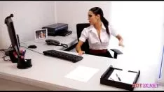 Redare Hot3x.net al.caldelsa.a.autoritate civilă.funcția cd1 01