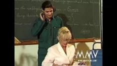 تشغيل Mmv يأخذ يوجين كوران كيلي ترامب هو معلمي في المدرسة