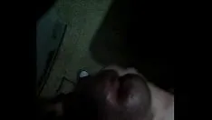 播放 牛奶河从我的鼻子滴落
