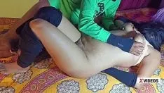 Reproduzir Meu marido fodeu uma garota sexy da faculdade