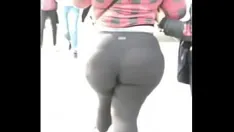 تشغيل سميكة bbw لاتينا الغنائم jiggly انظر من خلال طماق