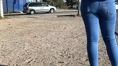Играть Замедлить жестикулирующую задницу на улице Sshoetreet
