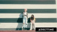 Jouer Adult time - met en vedette un film pour adultes de jane wilde - extrait officiel