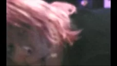 Oynat Busty Kanadalı MILF Kirazlı Soda Yeterince Dick Alınamıyor