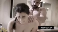 Redare Busty Maid Slujen Valentina Nappi, întâlnirea hardcore cu șeful ei