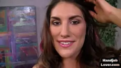 Oynat Esmer güzellik August Ames'in yağlı büyük göğüsleri handjob ve boobjob