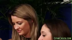 Reproduzir Fantasia européia de Handjob CFNM: Grupo de femininas britânicas excêntricas