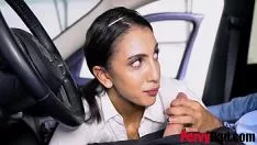 Reproducir Chica engrasa las palmas de las manos a papá con un trabajo de despilfarro húmedo- wtf